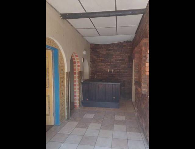 4 BEDROOM HOUSE FOR SALE IN ELSBURG